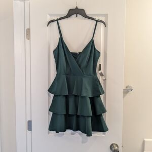 NWT Trixxi Dark Green Tiered Mini Dress, Size S